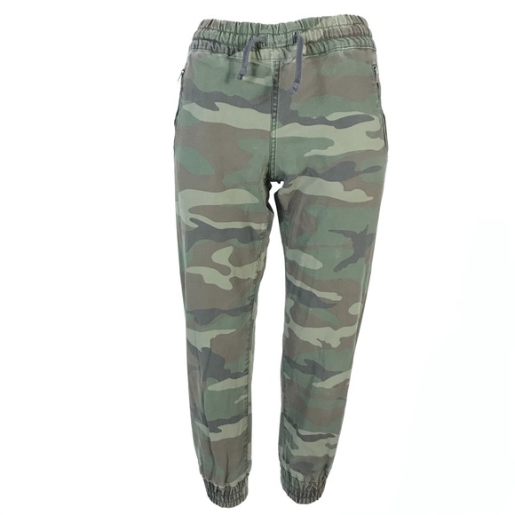TNA joggers camouflage print